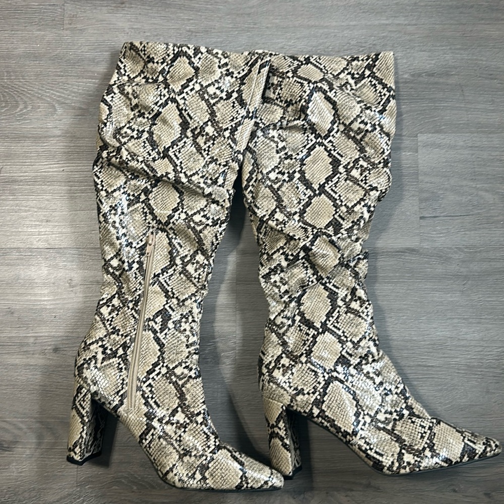 Snake skin Boots